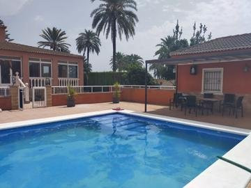 Villa in Elche - view 1