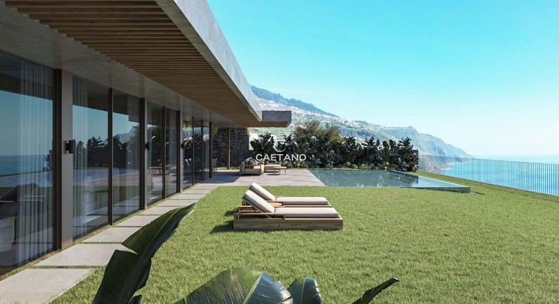 Villa in Estreito da Calheta - view 1