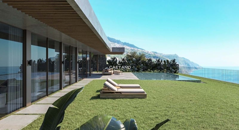 Villa in Estreito da Calheta - view 1