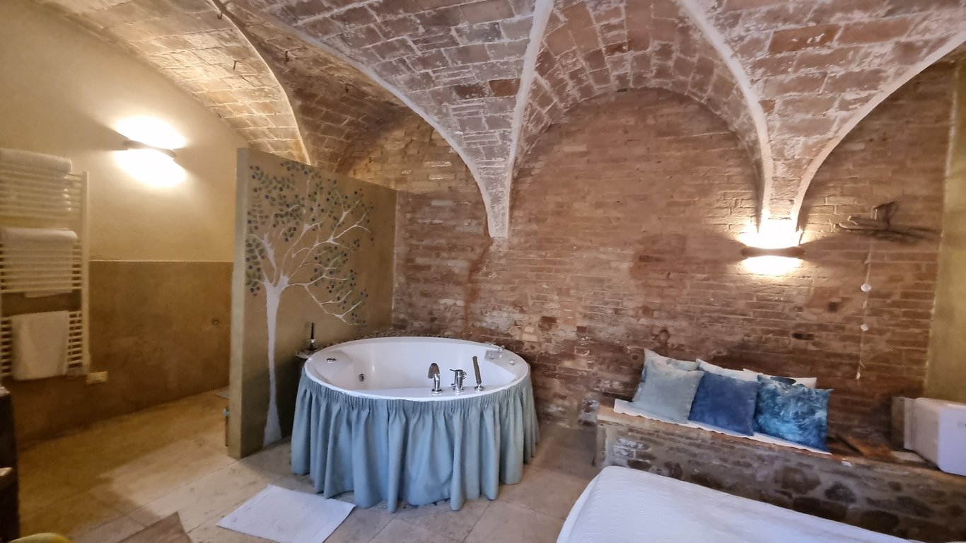 House in Volterra - Image 2