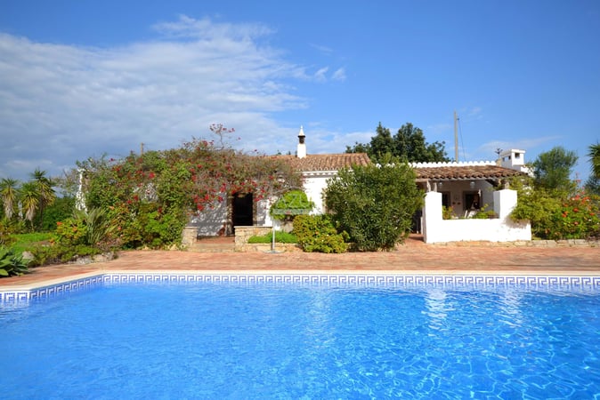 Villa in Sao Bras de Alportel - view 1