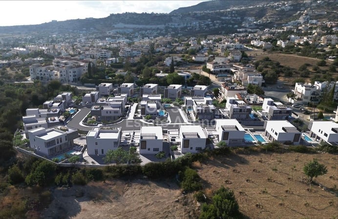 House in Pegeia - view 1