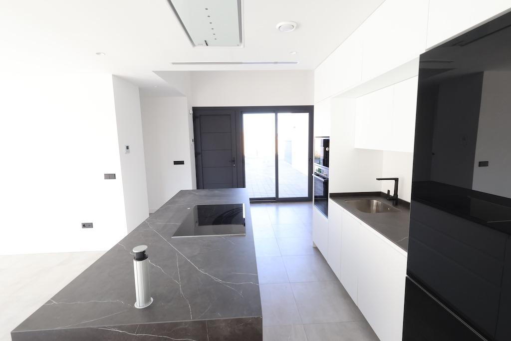 House in Los Alcazares - Image 3