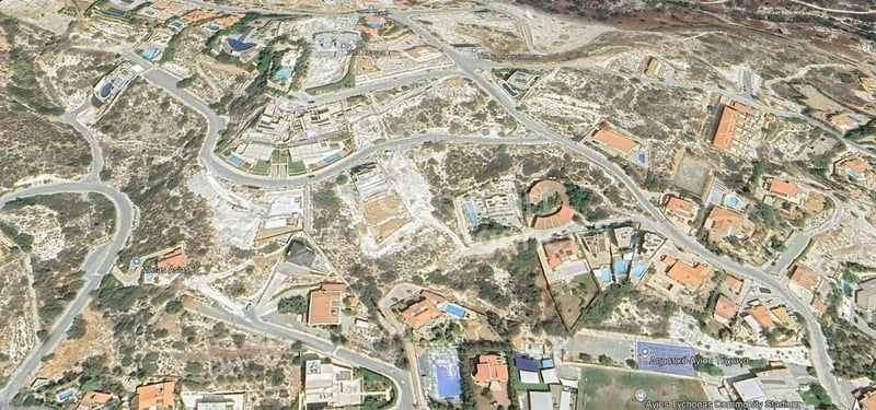 Land in Agios Tychon - view 1