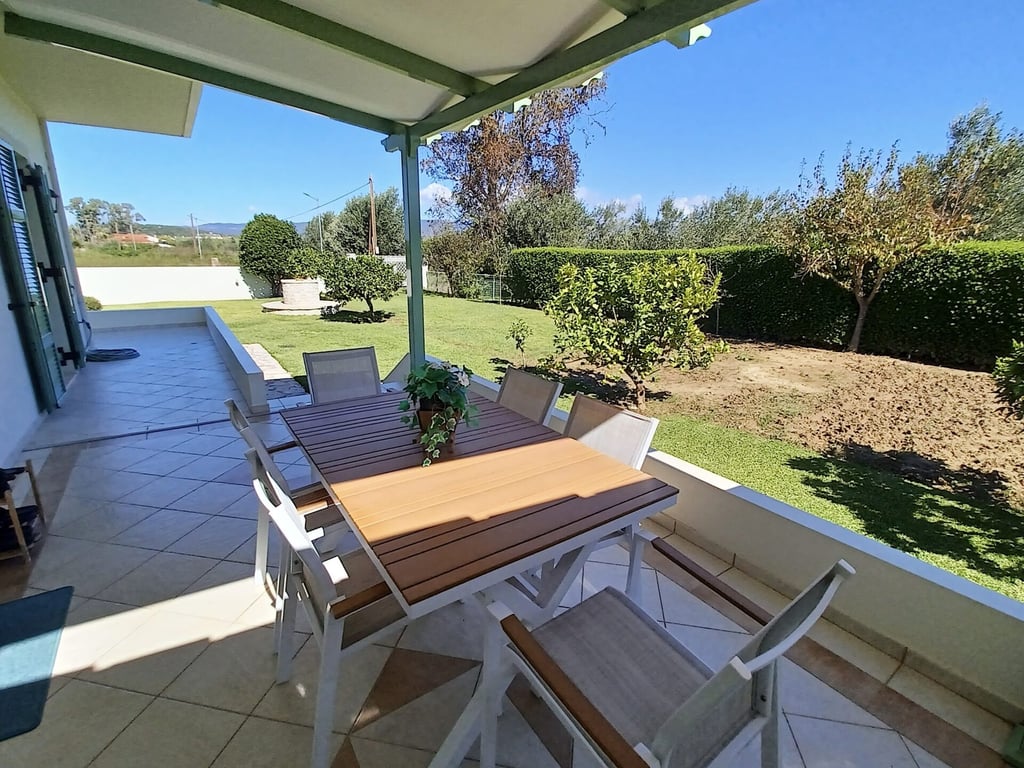 Villa in Central Greece - Image 3