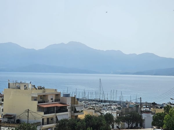 House in Agios Nikolaos - view 1