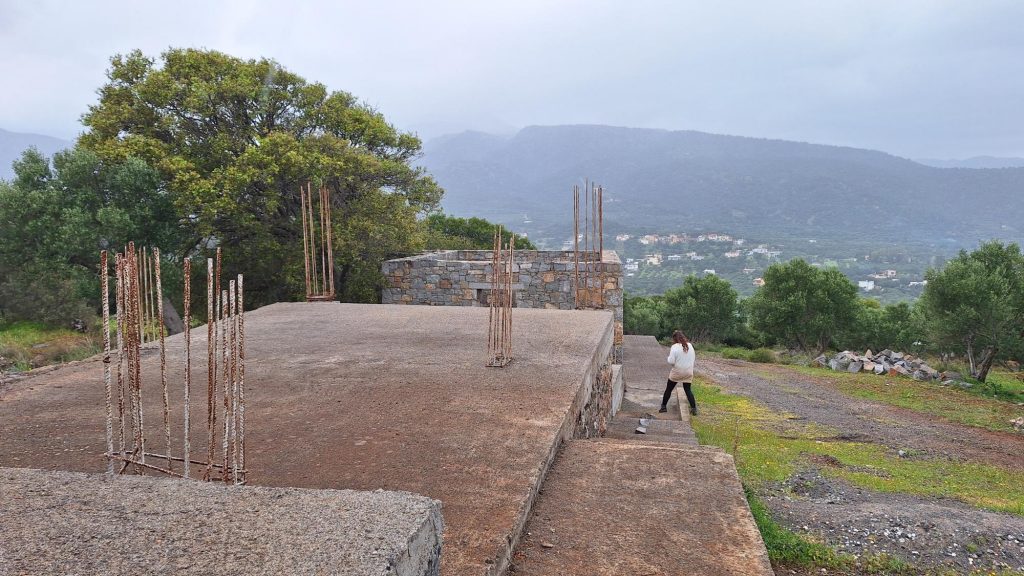 House in Agios Nikolaos - Image 3
