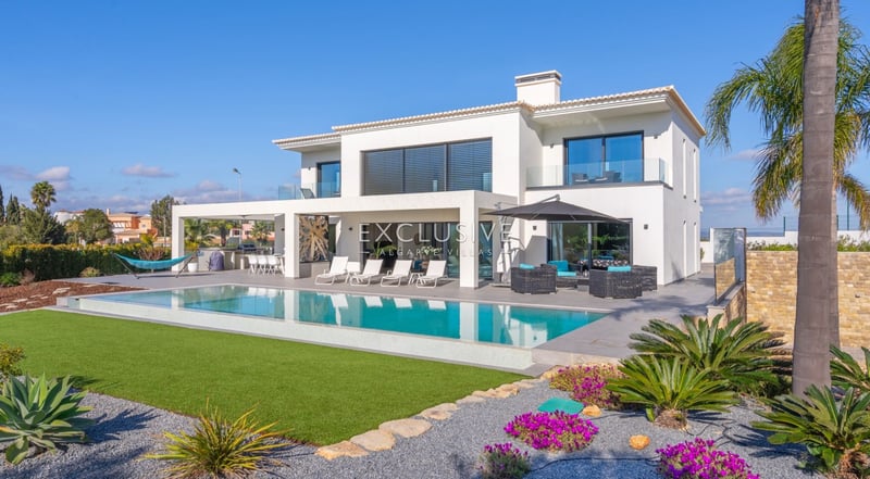 House in Carvoeiro - view 1