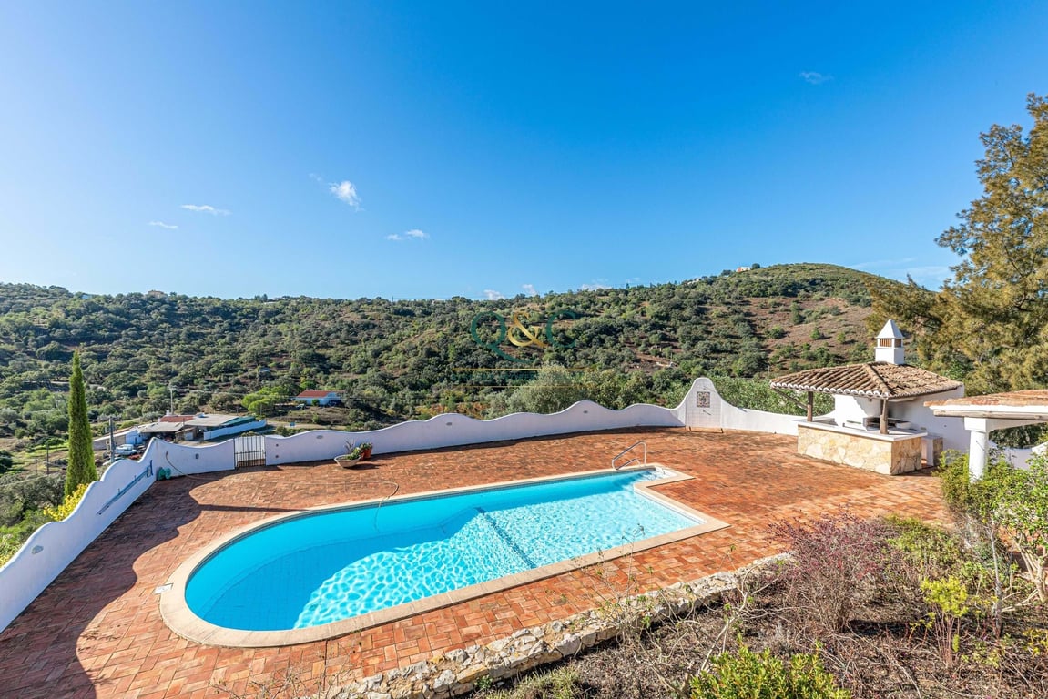 Villa in Estoi - Image 2