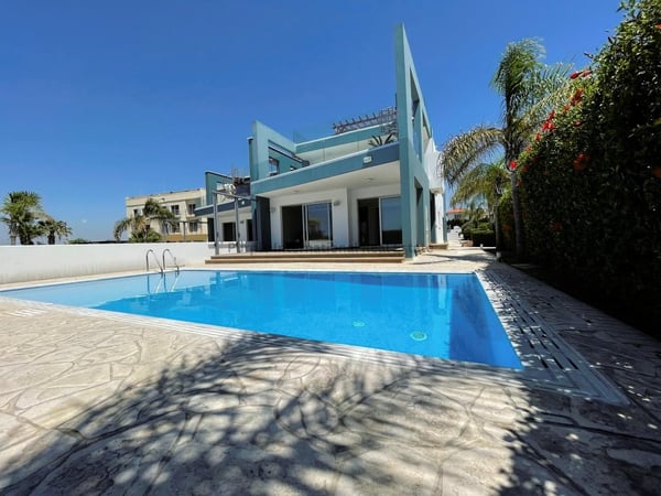 Apartment in Perivolia (Larnakas) - view 1