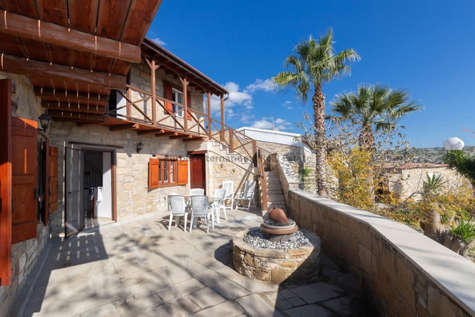 House in Tochni - view 1