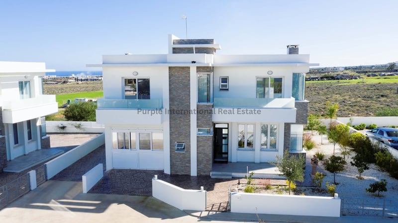House in Paralimni - view 1