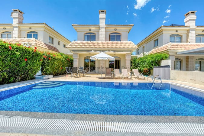 House in Paralimni - view 1