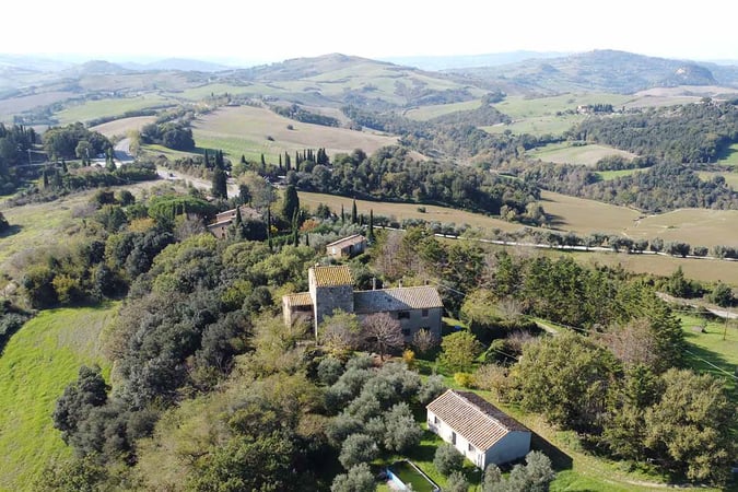 House in Volterra - view 1