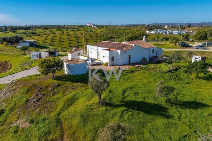 House in Azinhal - view 1