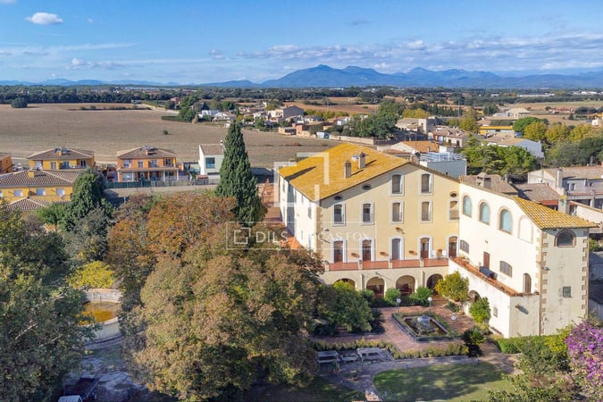 House in Girona - view 1