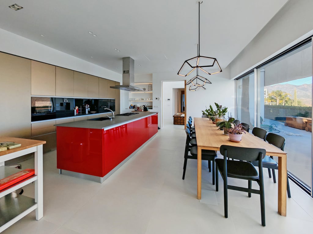 Villa in Ojen - Image 3