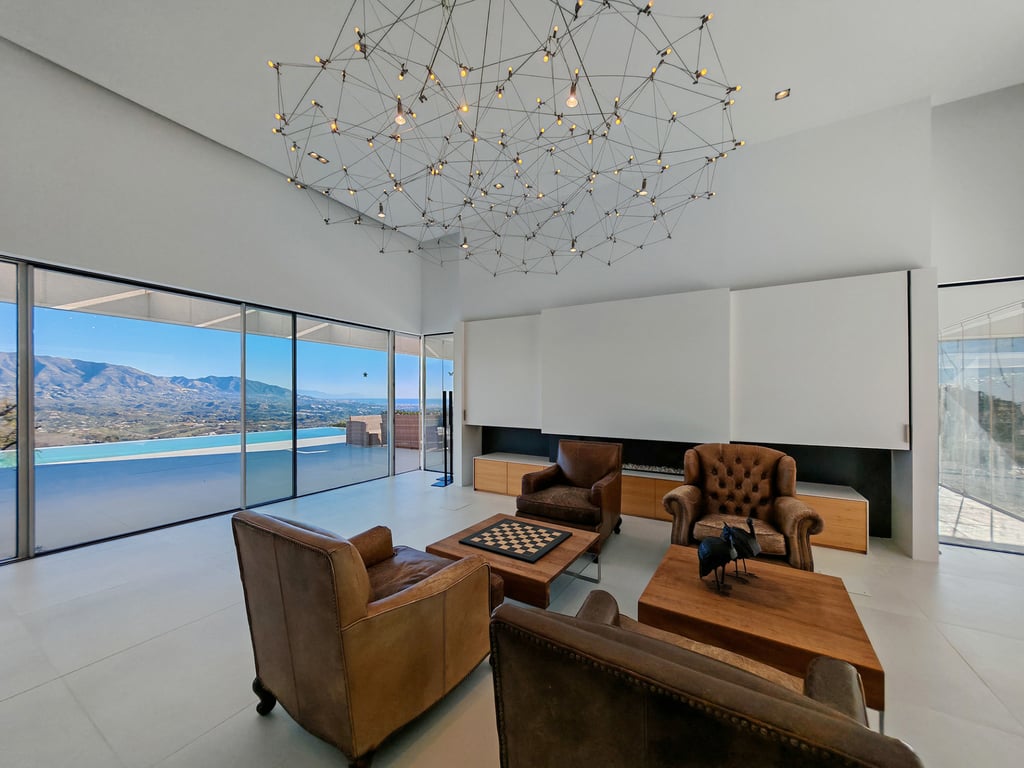 Villa in Ojen - Image 2