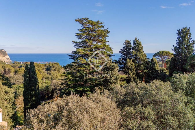 Land in Girona - view 1