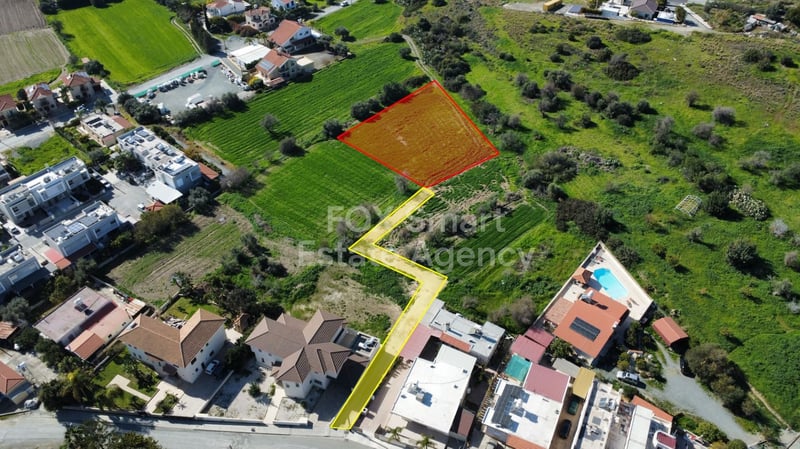 Land in Pyrgos - view 1
