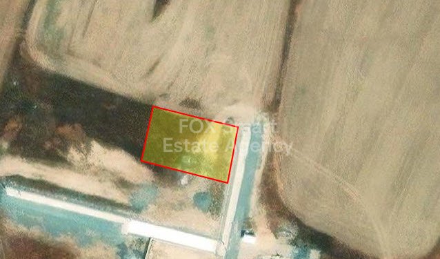 Land in Geri - view 1