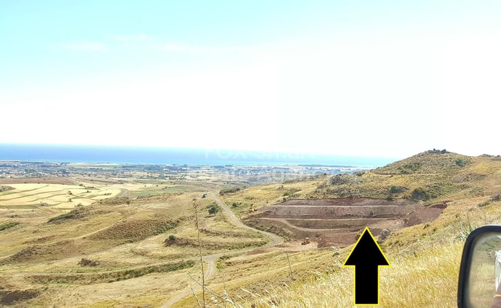 Land in Anarita - view 1