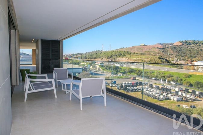 Apartment in Alverca do Ribatejo - view 1