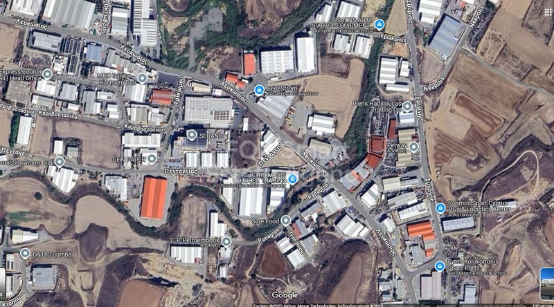 Land in Dali - view 1