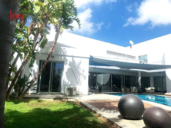 House in Anavargos - view 1