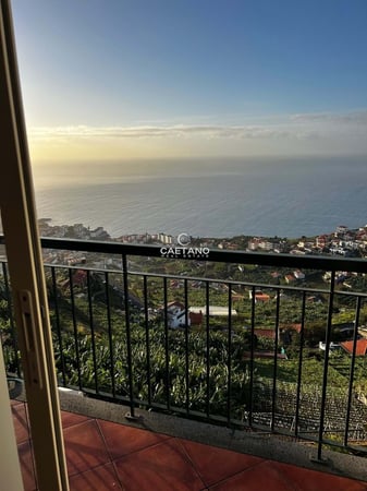 Villa in Madeira - view 1