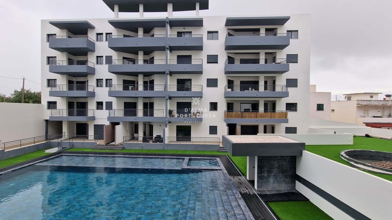 Apartment in Quelfes - view 1