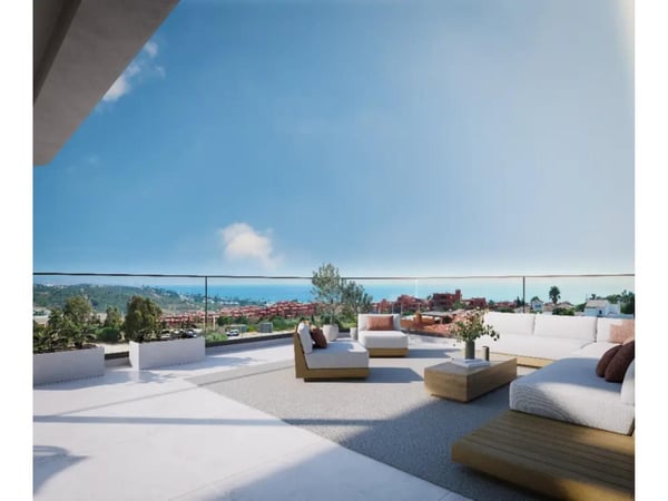 House in Estepona - view 1