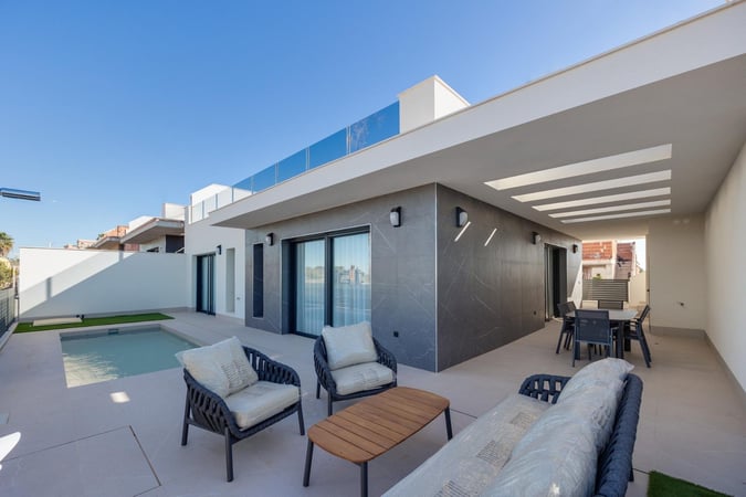 Villa in Torrevieja - view 1