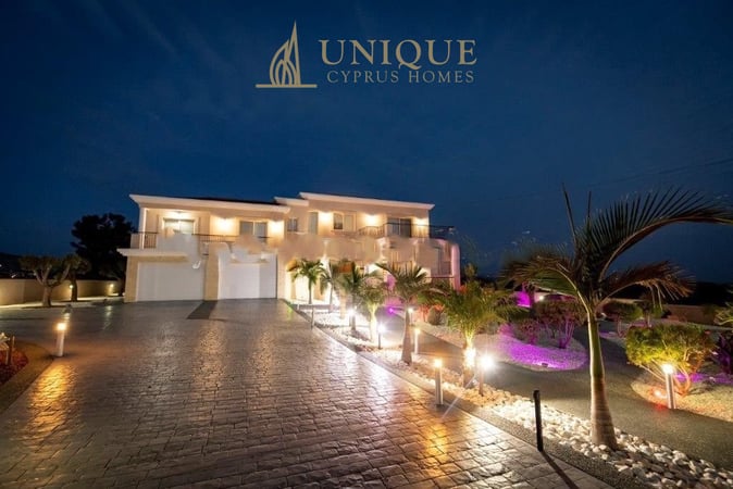 House in Anarita - view 1