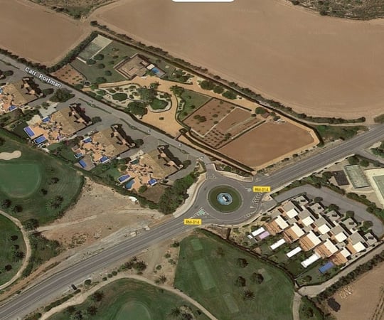 Villa in Santa Cruz - view 1