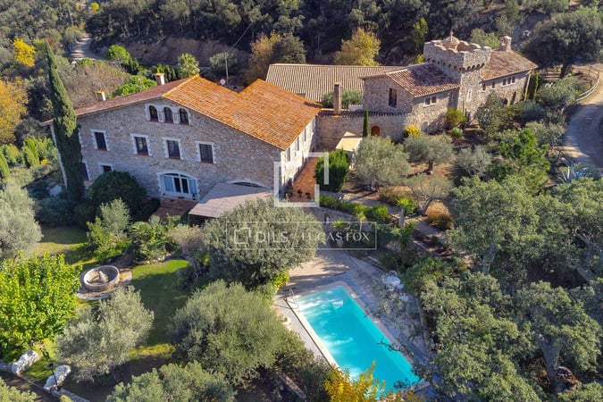 House in Girona - view 1