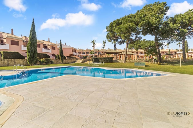 House in Quarteira - view 1