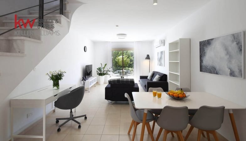 House in Ayios Theodoros - view 1