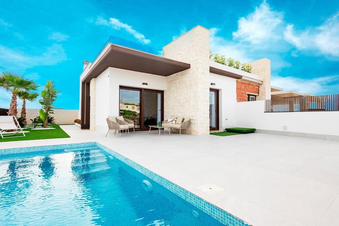 Villa in Jacarilla - view 1