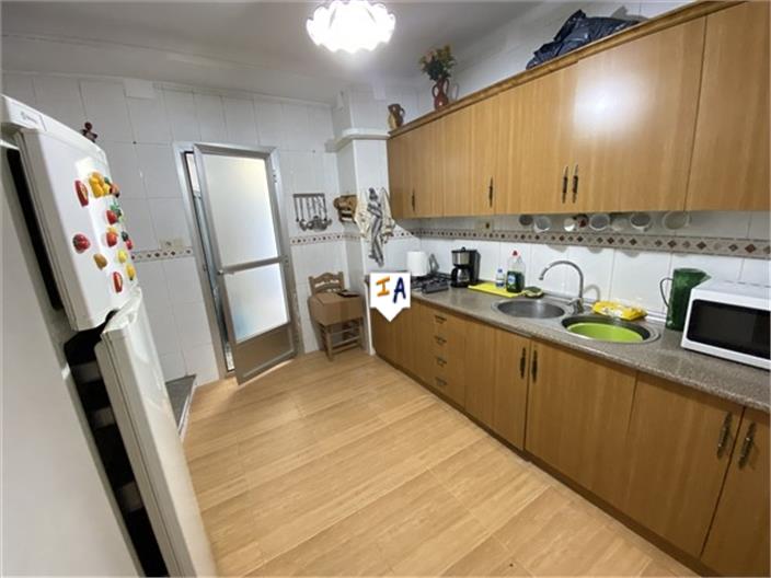 House in La Guardia de Jaen - Image 5