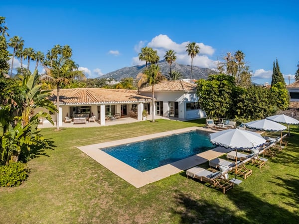 House in Nueva Andalucia - view 1