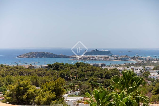 House in Ibiza Town - view 1