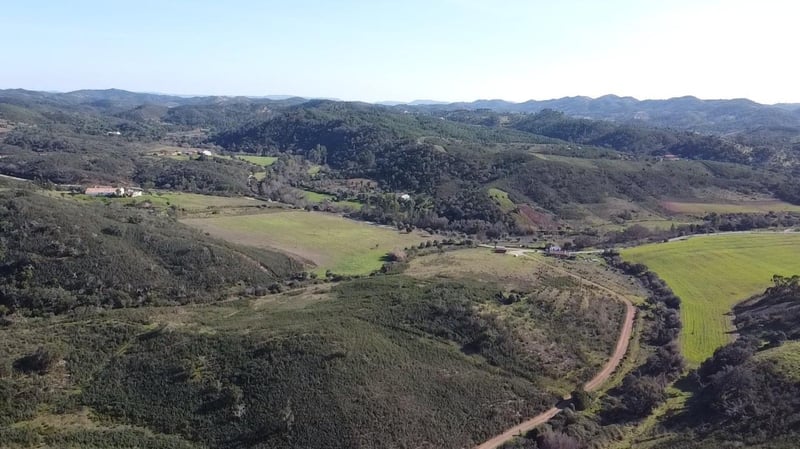 House in Sao Marcos da Serra - view 1