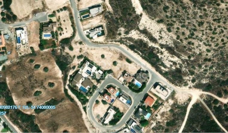 Land in Palodeia - view 1