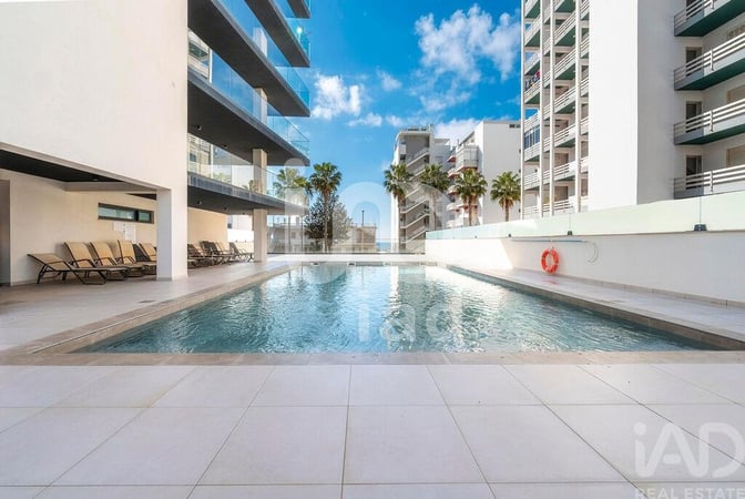 Apartment in Quarteira - view 1