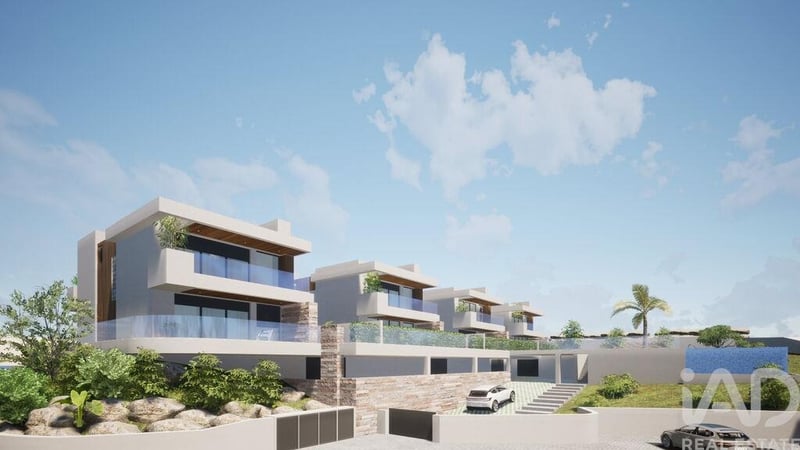 House in Ericeira - view 1