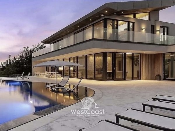 House in Kouklia - view 1