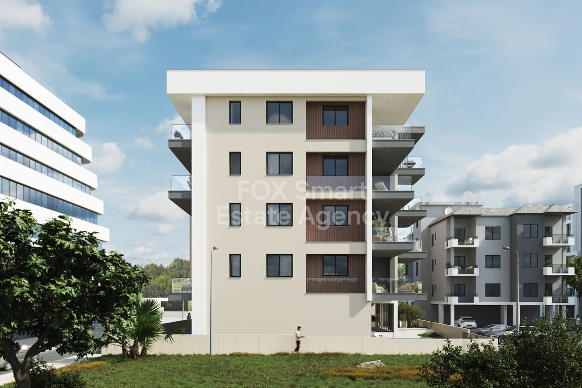 Apartment in Mesa Geitonia - Image 2