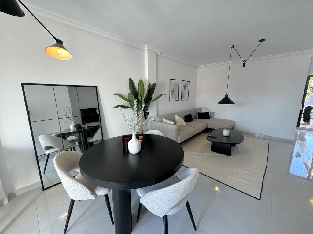 Penthouse in Nueva Andalucia - Image 2