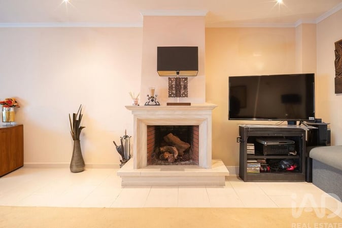 House in Montijo - view 1